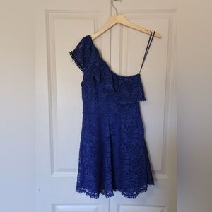 Elegant Blue One-Shoulder Lace Dress